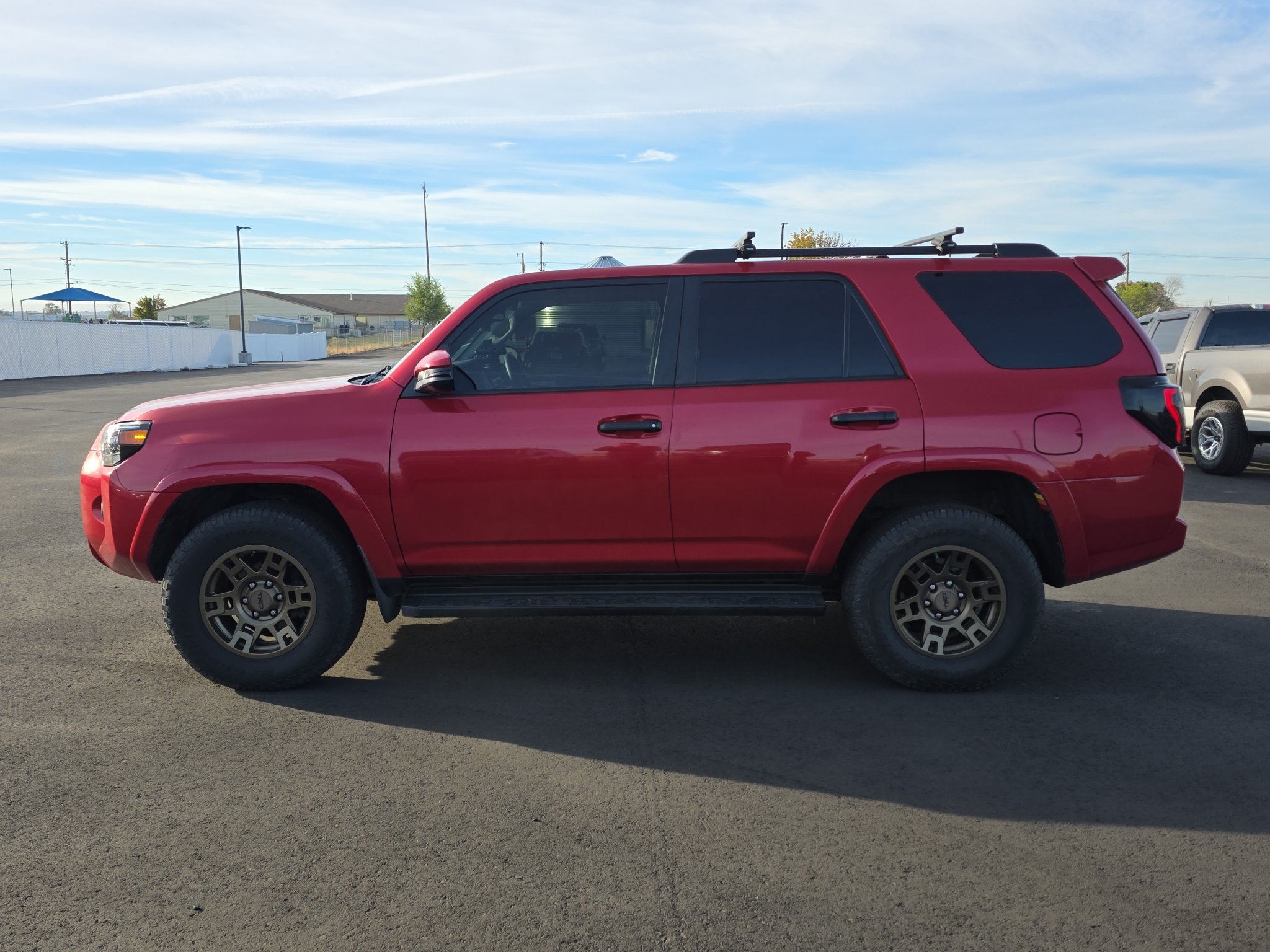 Certified 2018 Toyota 4Runner SR5 Premium AWD/4WD image 4