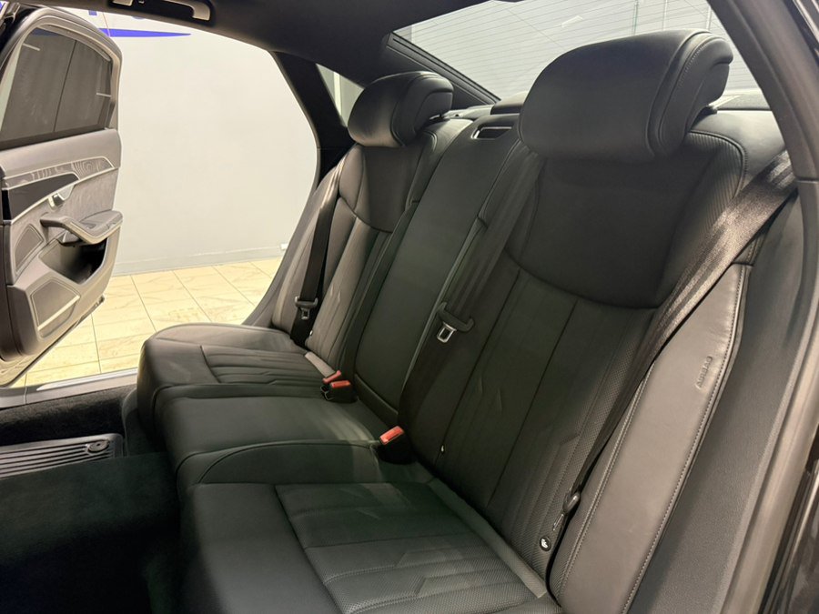 Used 2022 Audi A8 L 3.0T AWD/4WD image 24