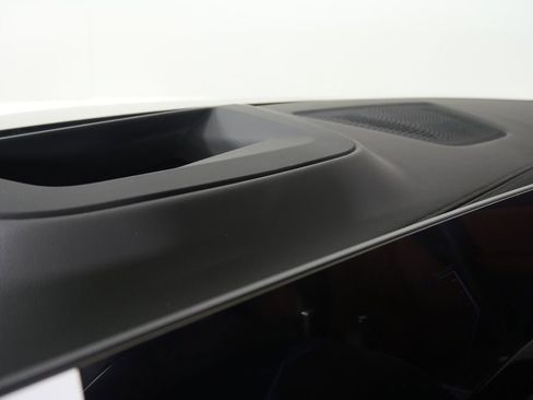 Used 2026 BMW X5 xDrive40i w/ M Sport Package image 18