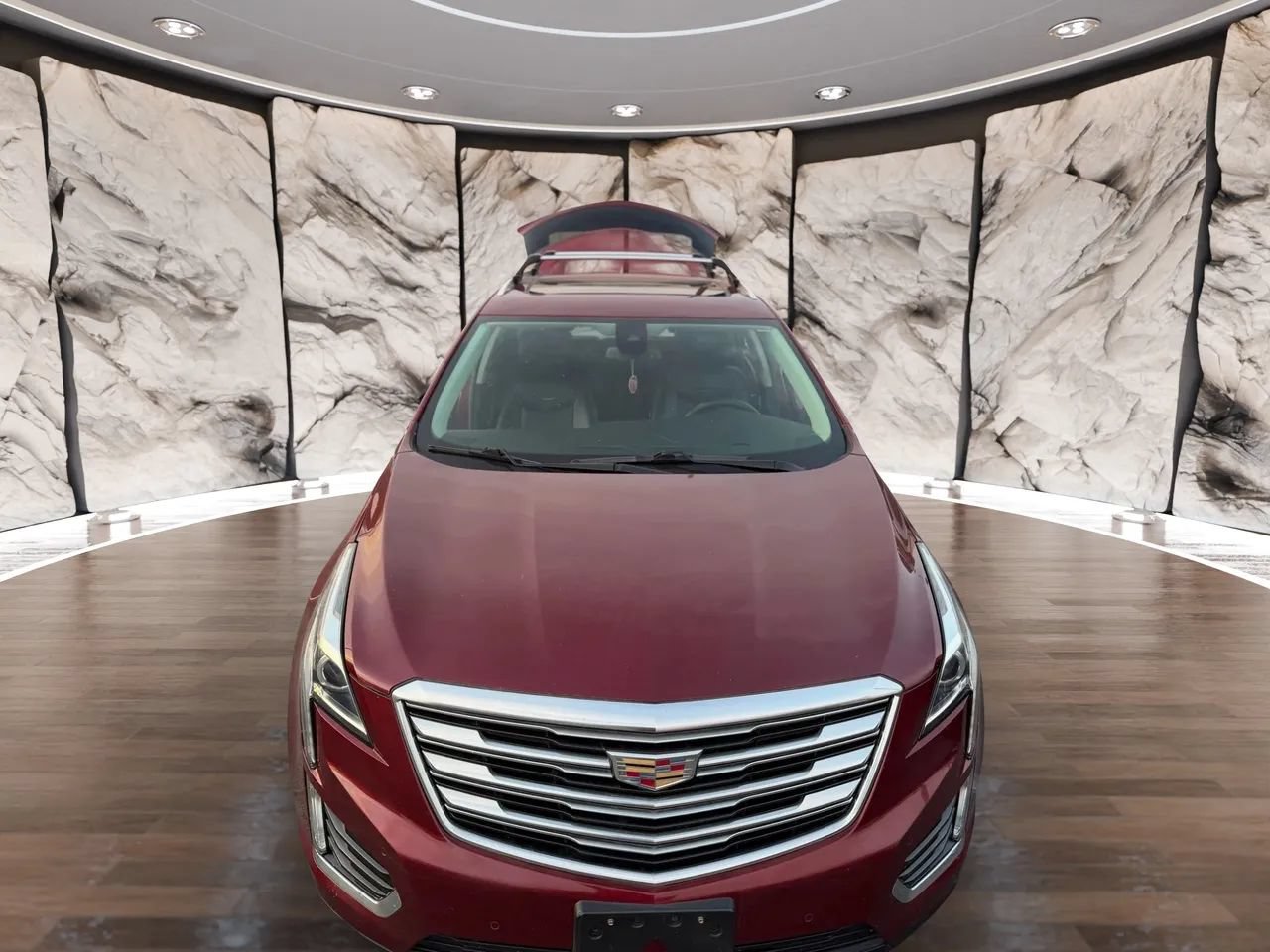 Used 2017 Cadillac XT5 Luxury w/ Driver Awareness Package FWD image 6