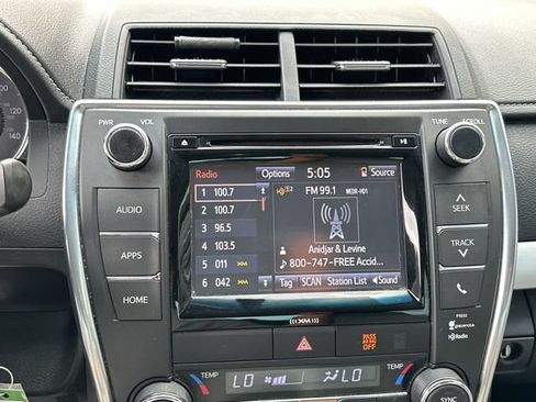 Used 2016 Toyota Camry XSE FWD image 20