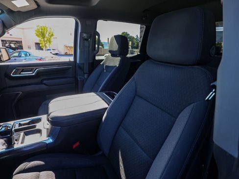 Used 2024 Chevrolet Silverado 1500 LT Trail Boss w/ Protection Package image 15