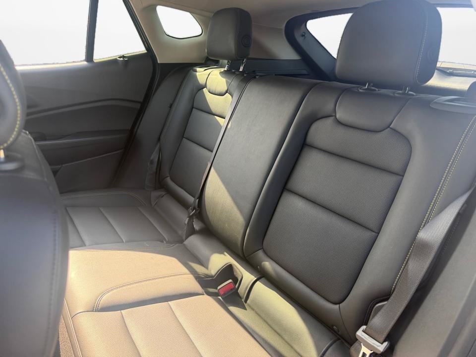 Used 2024 Chevrolet Trax ACTIV w/ Sunroof Package FWD image 12