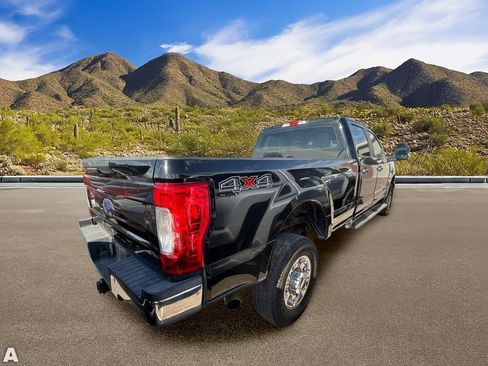 Used 2018 Ford F250 XL AWD/4WD image 4
