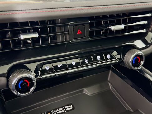 New 2026 Chevrolet Suburban RST image 16