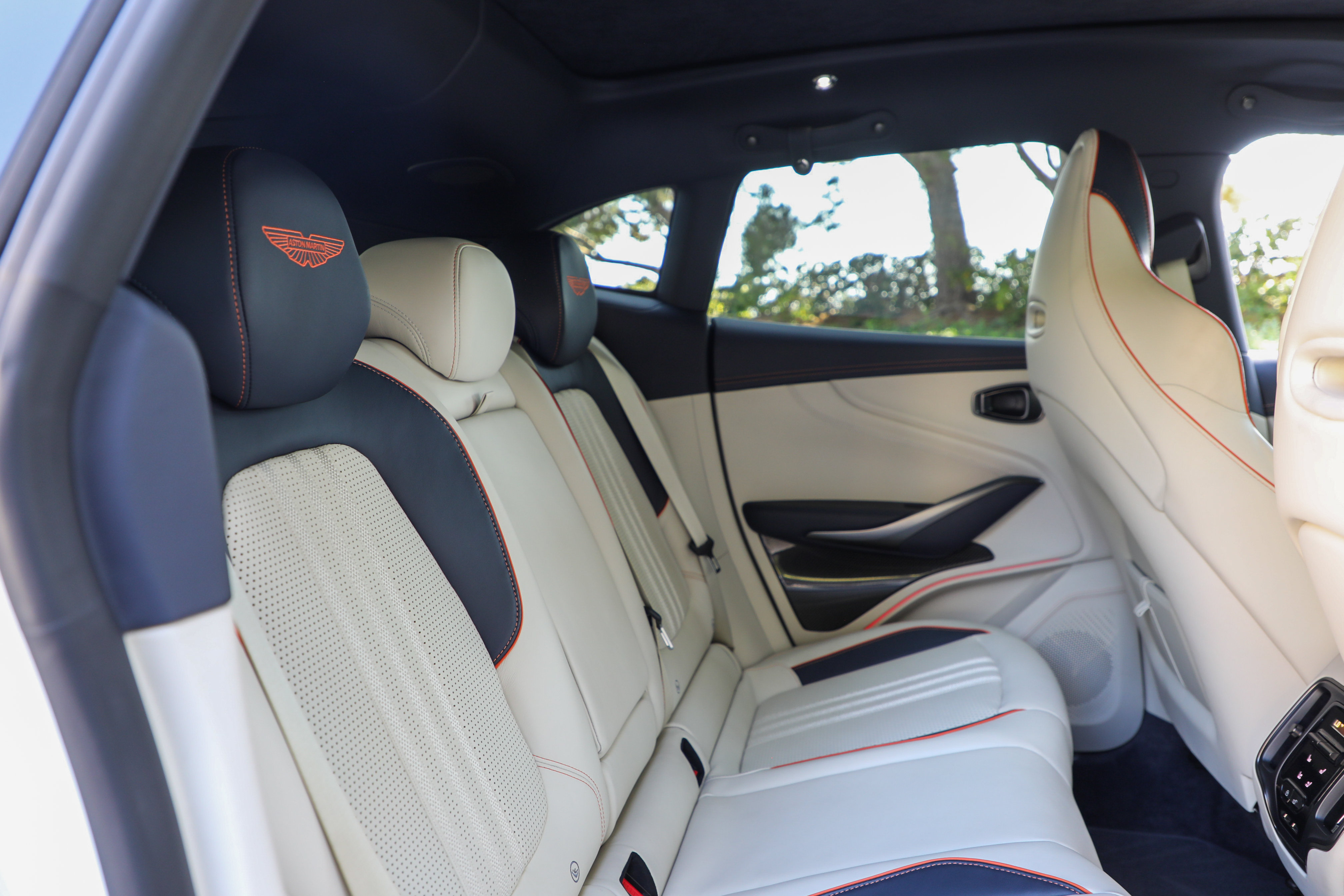 Used 2025 Aston Martin DBX 707 AWD/4WD image 22