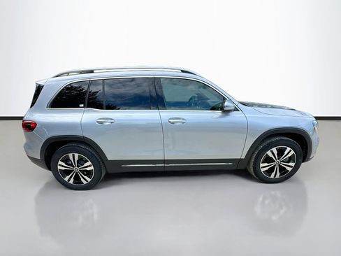 Used 2026 Mercedes-Benz GLB 250 image 4