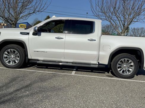 Used 2023 GMC Sierra 1500 Denali image 3