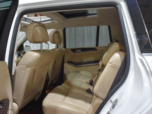 Used 2017 Mercedes-Benz GLS 550 4MATIC image 21