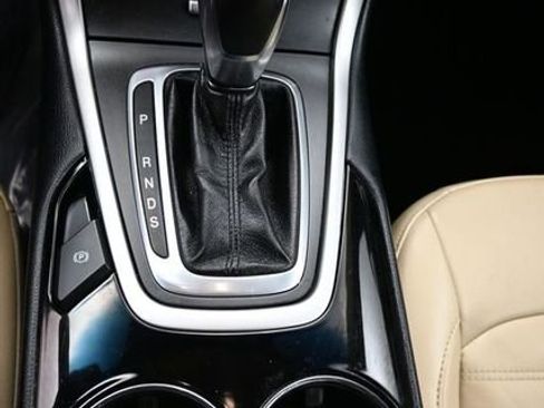 Used 2018 Ford Edge SEL w/ Equipment Group 201A image 18