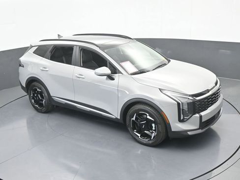 Used 2026 Kia Sportage EX w/ EX Panorama Roof Package FWD image 55
