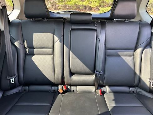 Used 2023 Nissan Rogue SV w/ SV Premium B Package image 37