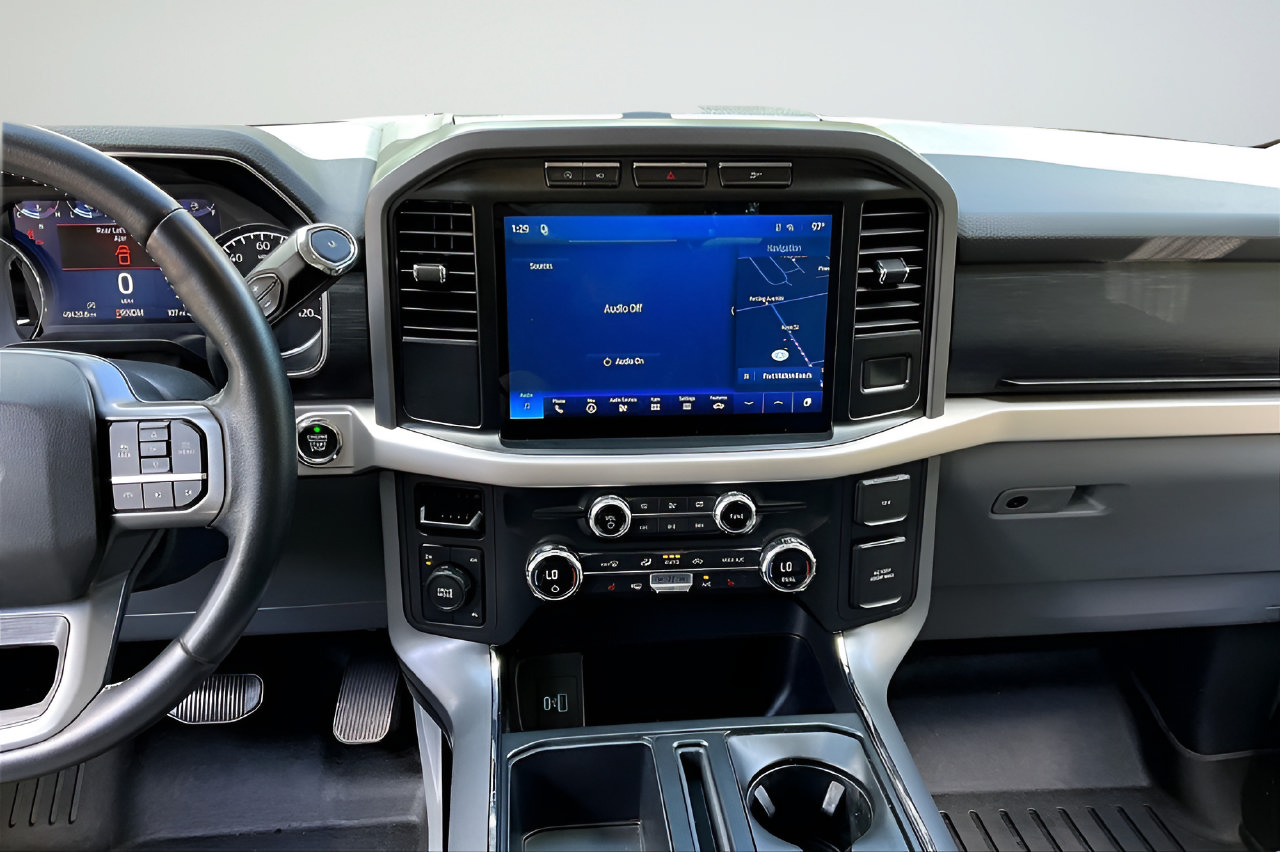 Used 2021 Ford F150 XLT w/ Equipment Group 302A High AWD/4WD image 9