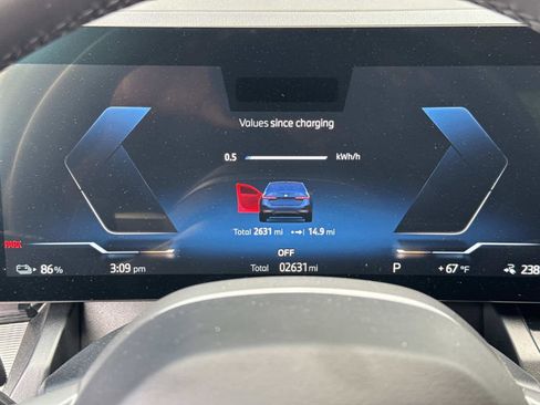 Certified 2026 BMW i5 eDrive40 w/ M Sport Package image 33