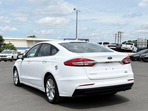 Used 2020 Ford Fusion SE FWD image 8