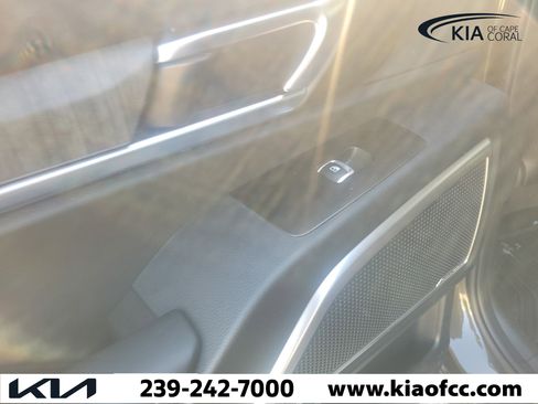 Used 2025 Kia Telluride EX FWD image 12
