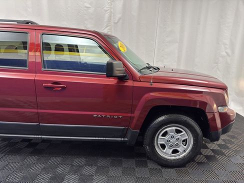 Used 2016 Jeep Patriot Sport w/ Power Value Group image 9