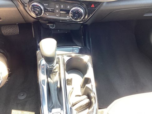 Used 2024 Chevrolet Trax ACTIV w/ Sunroof Package FWD image 20