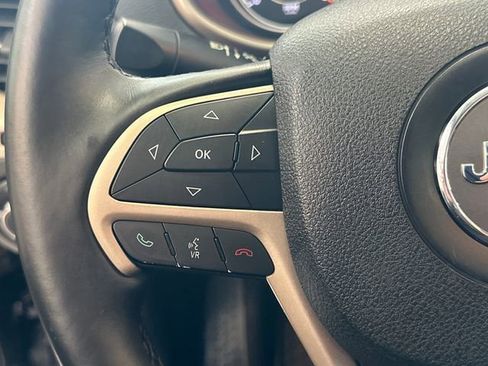Used 2014 Jeep Cherokee Limited w/ Technology Group AWD/4WD image 35