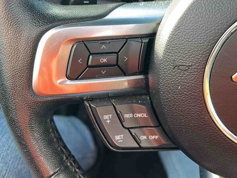 Used 2017 Ford Mustang Premium image 25