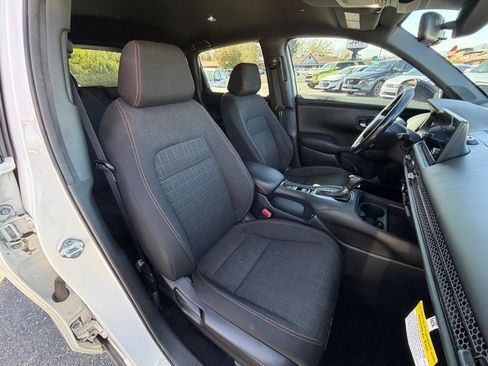 Used 2023 Honda HR-V Sport image 10