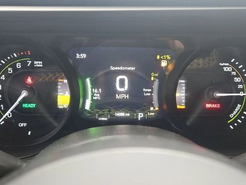 Used 2024 Jeep Wrangler Unlimited w/ Convenience Group image 6