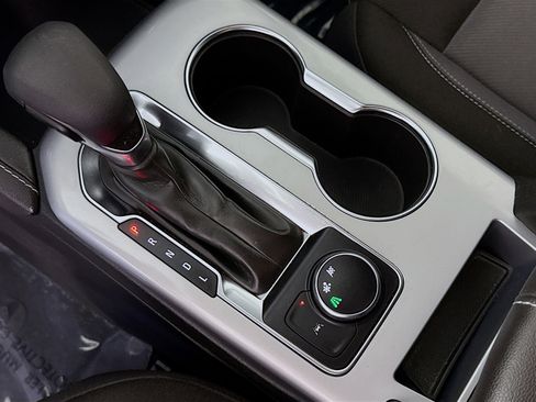 Used 2024 Chevrolet Blazer LT image 20