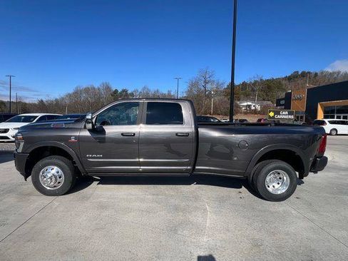 New 2025 RAM 3500 Limited image 7