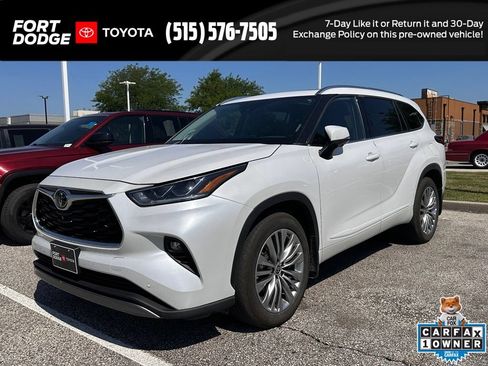 Used 2023 Toyota Highlander Platinum AWD/4WD image 1