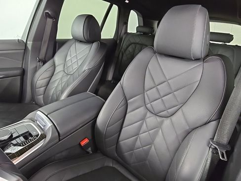 Certified 2024 BMW X5 xDrive40i w/ Premium Package image 13