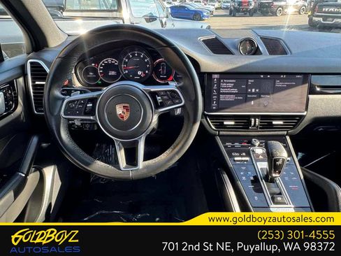 Used 2020 Porsche Cayenne AWD/4WD image 22