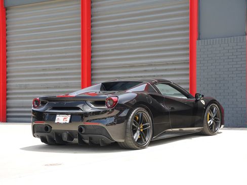 Used 2016 Ferrari 488 Spider RWD image 22
