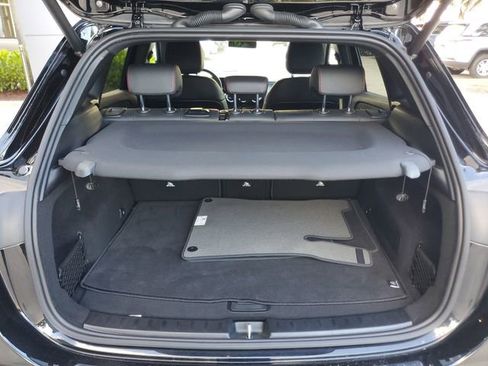 Used 2025 Mercedes-Benz GLA 250 image 8