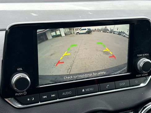 Used 2023 Nissan Sentra S image 18