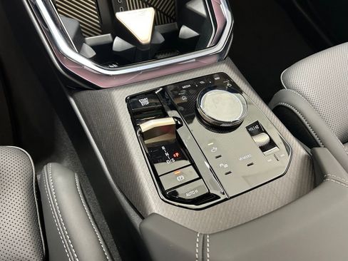 Used 2025 BMW X3 xDrive30i w/ Convenience Package image 22