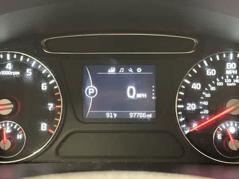 Used 2017 Kia Sorento LX w/ LX Convenience Package image 17