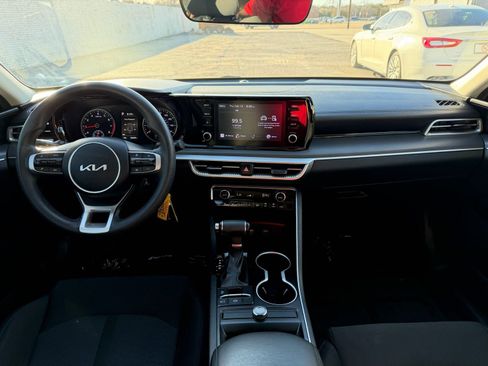Used 2022 Kia K5 LX image 12