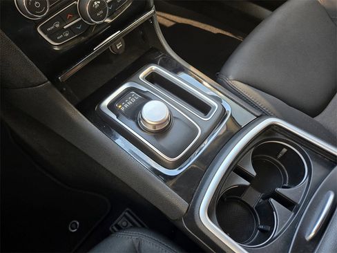 Used 2023 Chrysler 300 Touring image 22