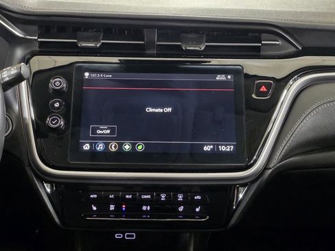 Used 2023 Chevrolet Bolt EUV LT w/ Comfort Package image 18