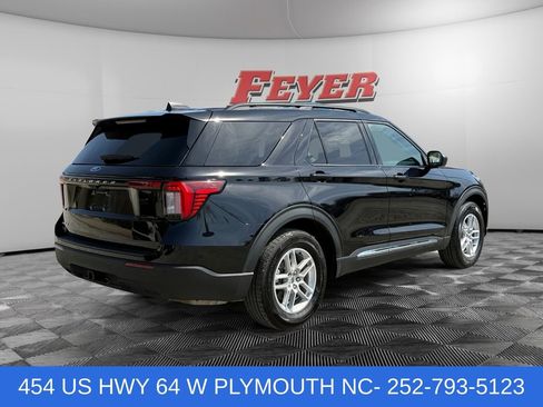Certified 2025 Ford Explorer Active RWD image 5