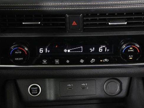 Certified 2023 Nissan Rogue SV image 22