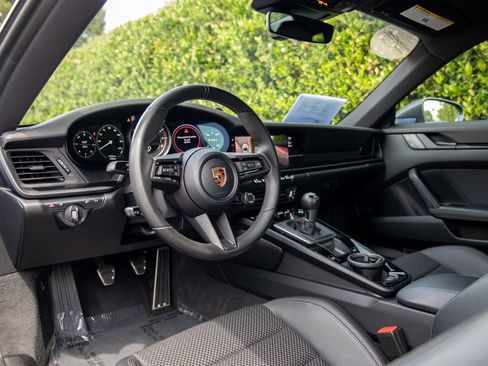 Certified 2024 Porsche 911 Carrera T RWD image 4