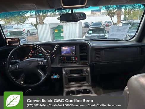 Used 2005 Chevrolet Silverado 2500 LT w/ Heavy-Duty Power Package AWD/4WD image 31