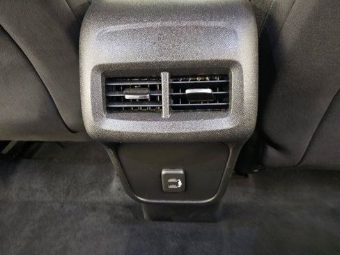Used 2020 Chevrolet Equinox LS FWD image 36
