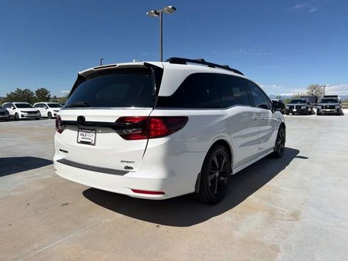 Used 2023 Honda Odyssey Sport image 7