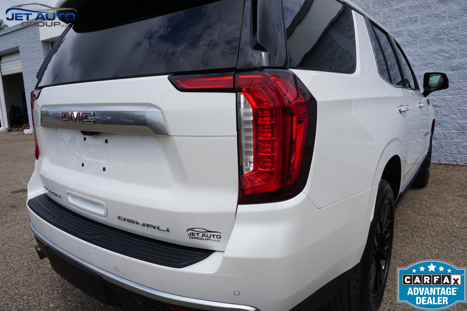Used 2022 GMC Yukon Denali w/ Denali Ultimate Package AWD/4WD image 11