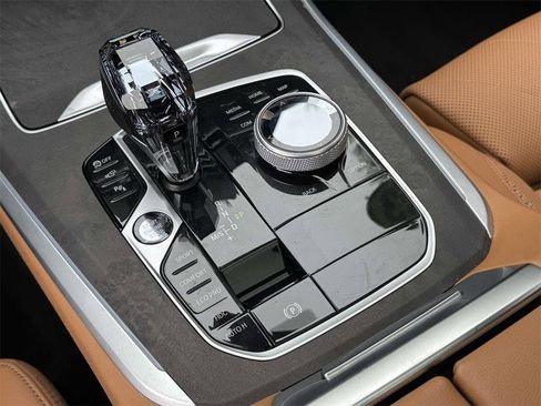 Used 2023 BMW X5 xDrive40i w/ Executive Package image 31