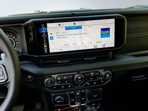 New 2025 Jeep Wrangler Unlimited Rubicon 392 image 7