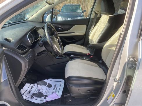 Used 2019 Buick Encore Preferred image 12