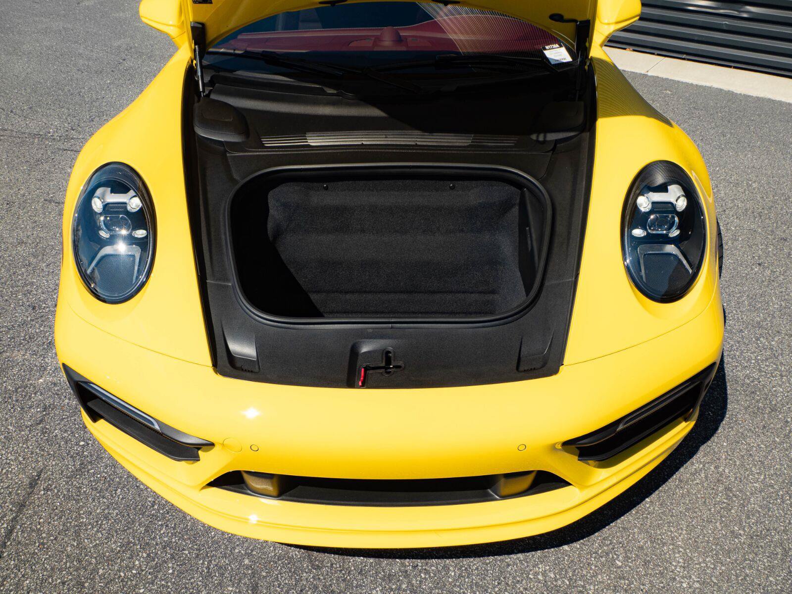 Used 2024 Porsche 911 Carrera S RWD image 27